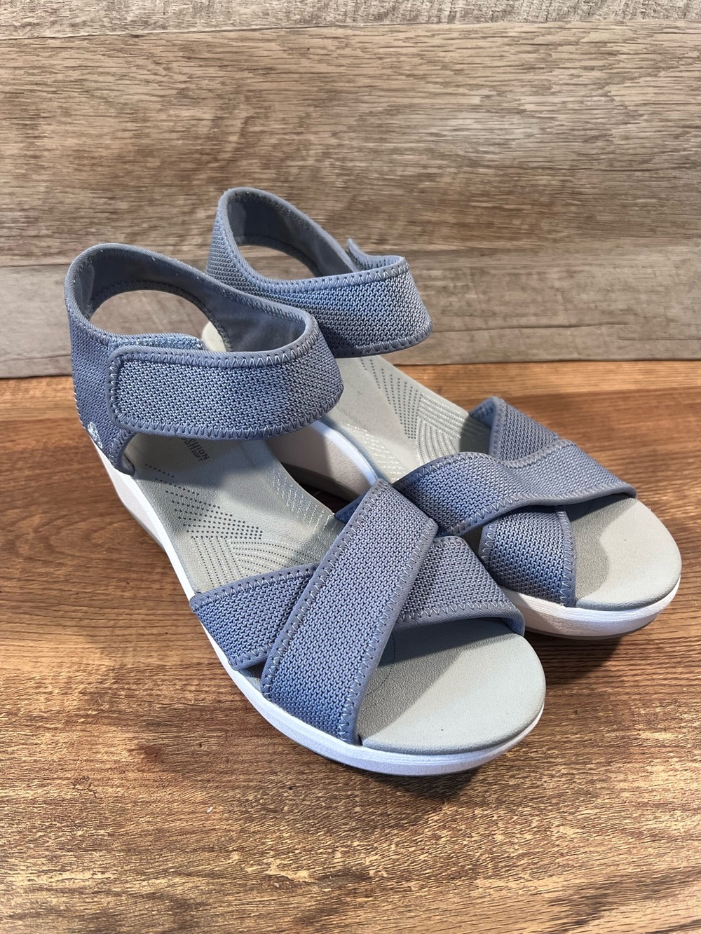 Clarks Cloudsteppers Step Cali Skye Wedge Sandals in Sky Blue